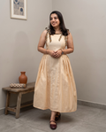 Sleevless Traditional Frock